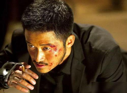 吴京爆料小时候挨打视频,勇敢面对挑战，成就武术巨星  第3张